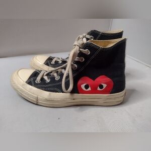 Converse Comme des Garcons Play x Chuck Taylor High Size 6 Black Heart A4